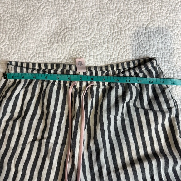 Victoria's Secret Black and White Striped Pajama Set cotton blend - Picture 13 of 13